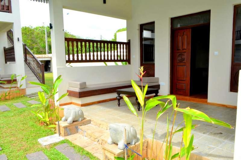Guru Beach Resort タンガラ エクステリア 写真
